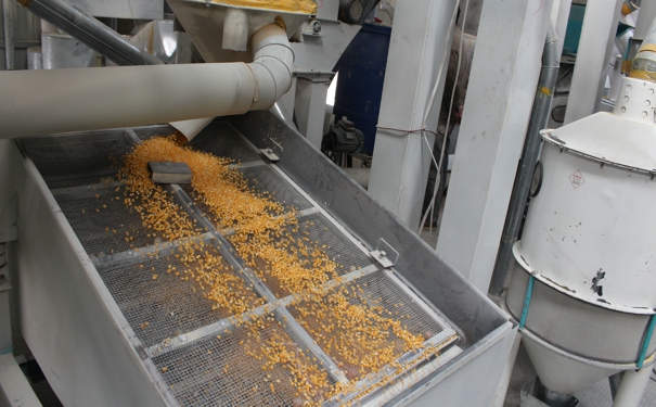 玉米深加工机械多少钱?其进行水汽调节的作用又是什么?